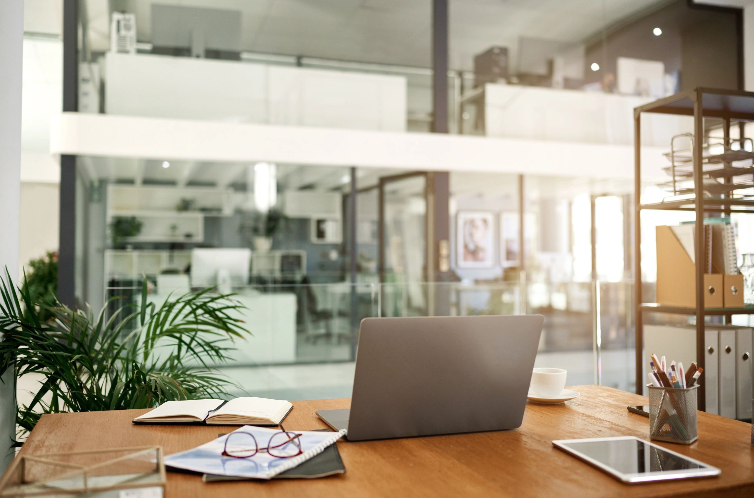 Laptop workspace for website use and digital services
